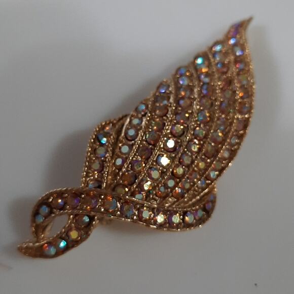 Vintage Gold Tone 2 1/2" Feather Wing Pin Brooch with Rhinestones - Picture 5 of 10
